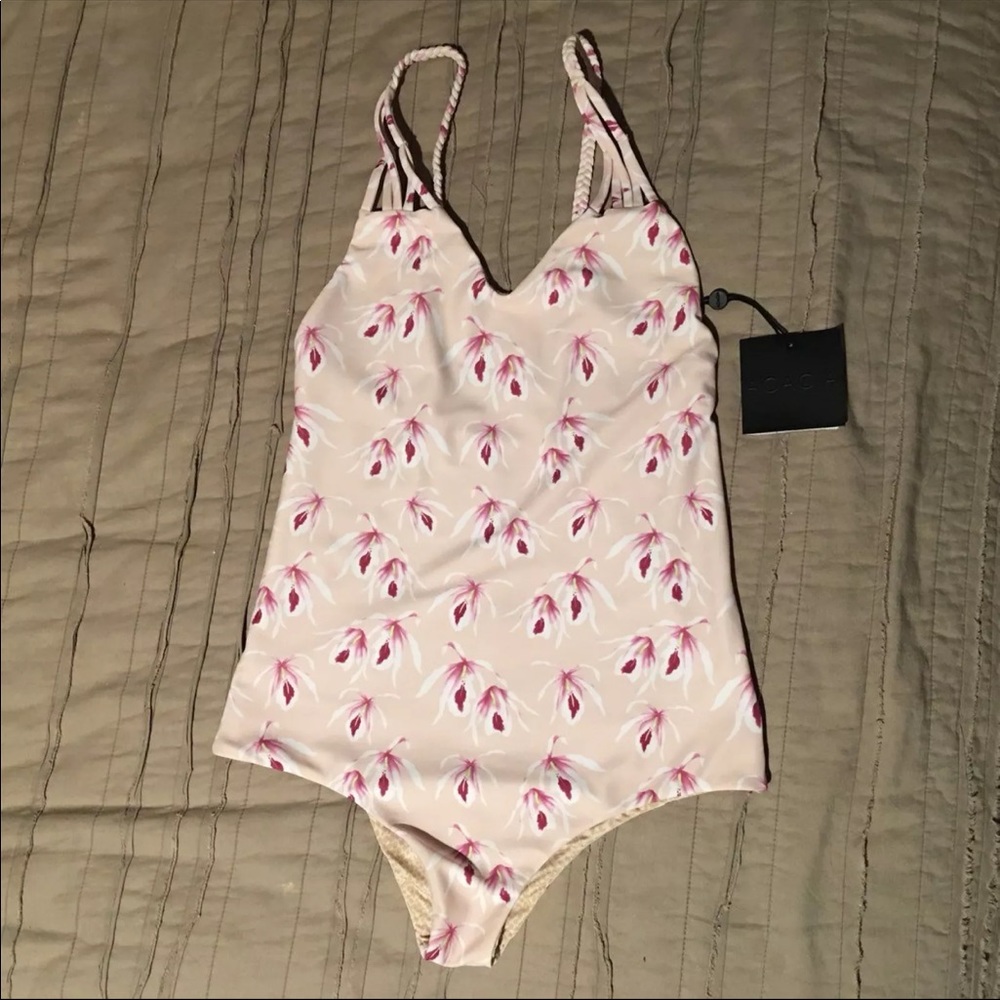 ❌SOLD❌Acacia Capetown Exclusive